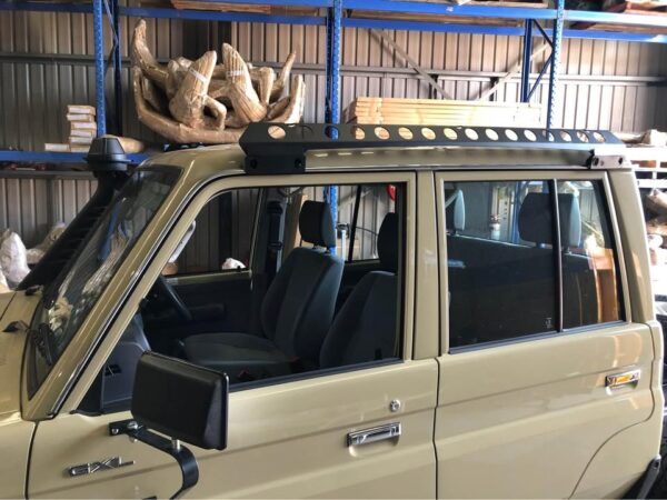 Flat aluminium roof rack suit Toyota landcruiser 79 - Image 4
