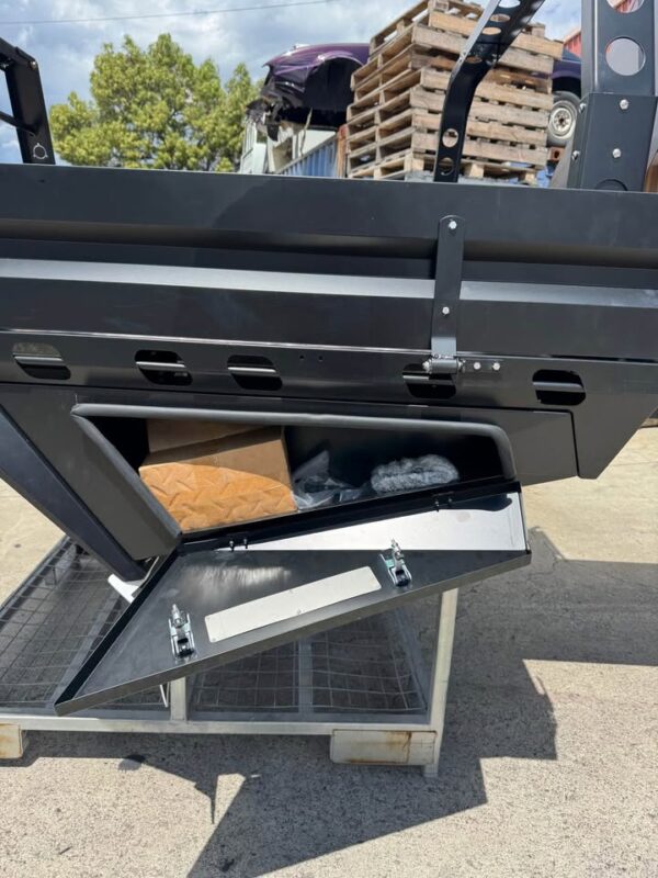Steel trays for all dual cab - Image 5